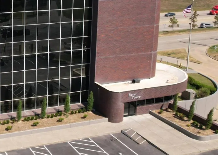 Modern Two Bedroom With Views 3* Tulsa